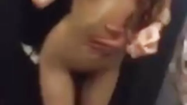 دانشجوی گره خورده خروس را می زند و سوار عکسهای سکسی خارجی می شود