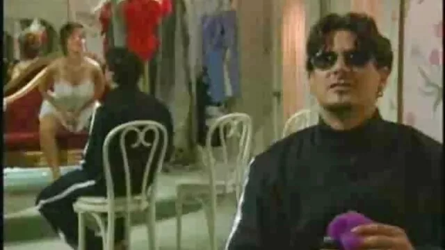 دختر کهربا تماس فیلم سکسی نروژی دهانی